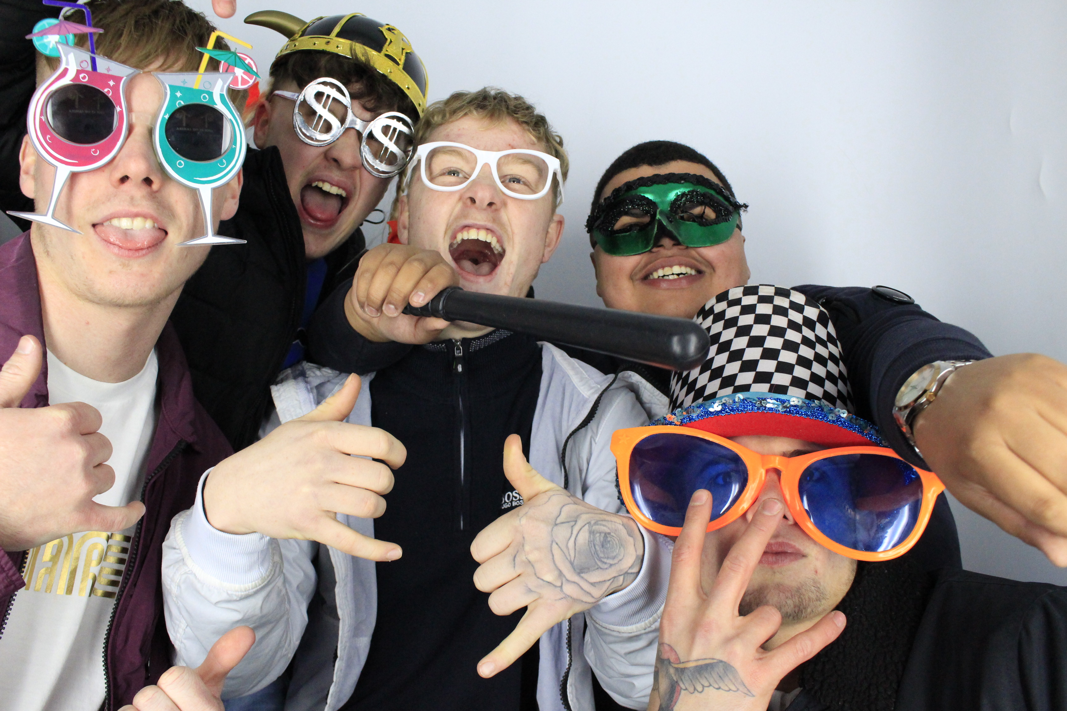 Issy & Alice's 18th Birthday Party | View more photos from the event at gallery.myphotoboothexperience.co.uk/u/MyPhotoBoothExperienceLtd/Issy-Alices-18th-Birthday-Party